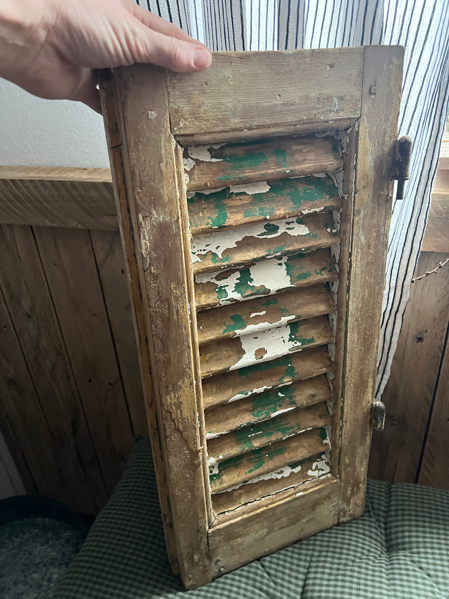 Kleiner Dekofensterladen