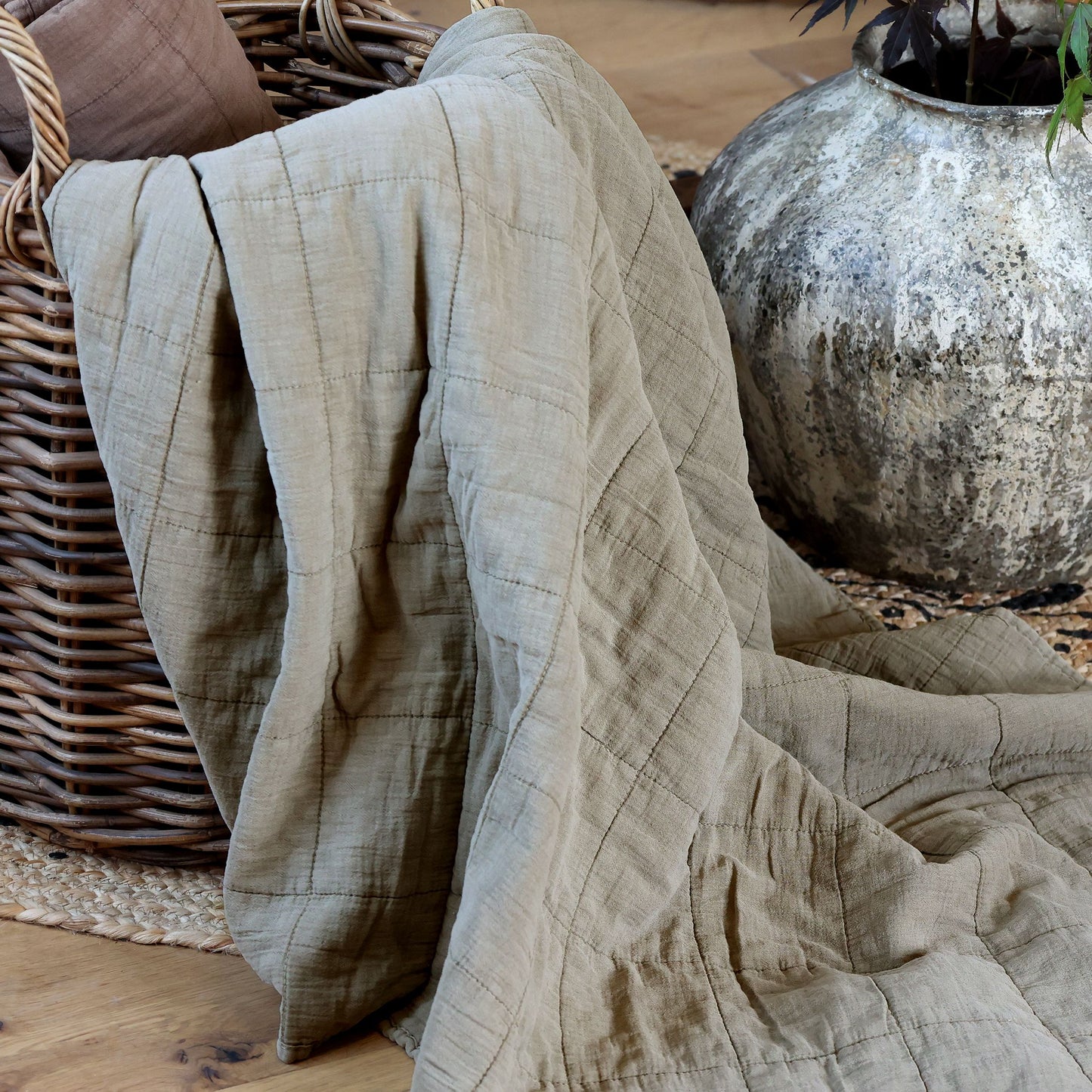 Aix Vintage Quilt Eukalyptus, Chic Antique