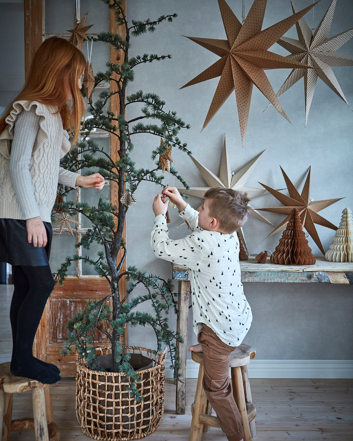 Papier Faltstern weiß, gepunktet XXL Affari of Sweden