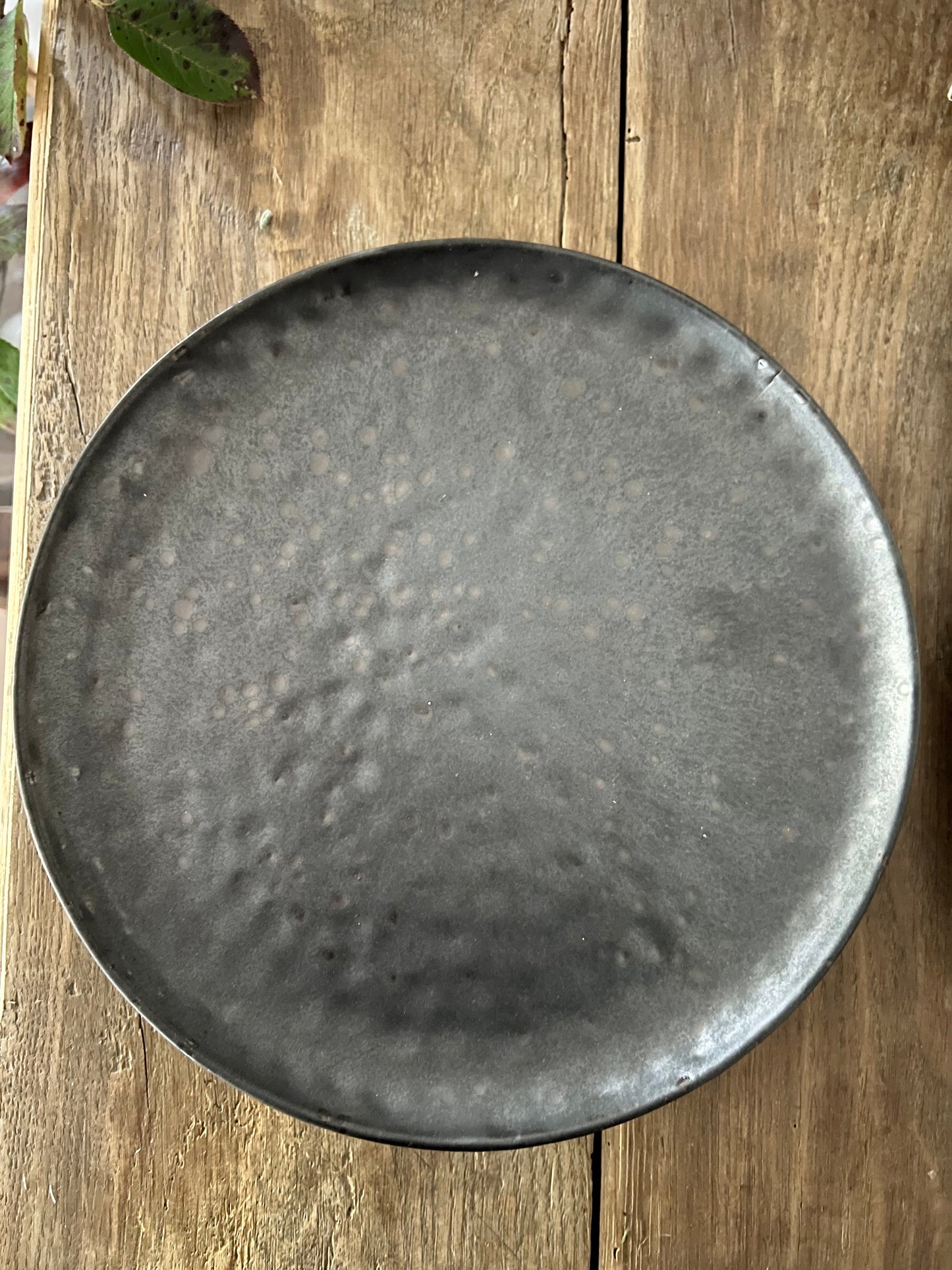Teller braun schwarz