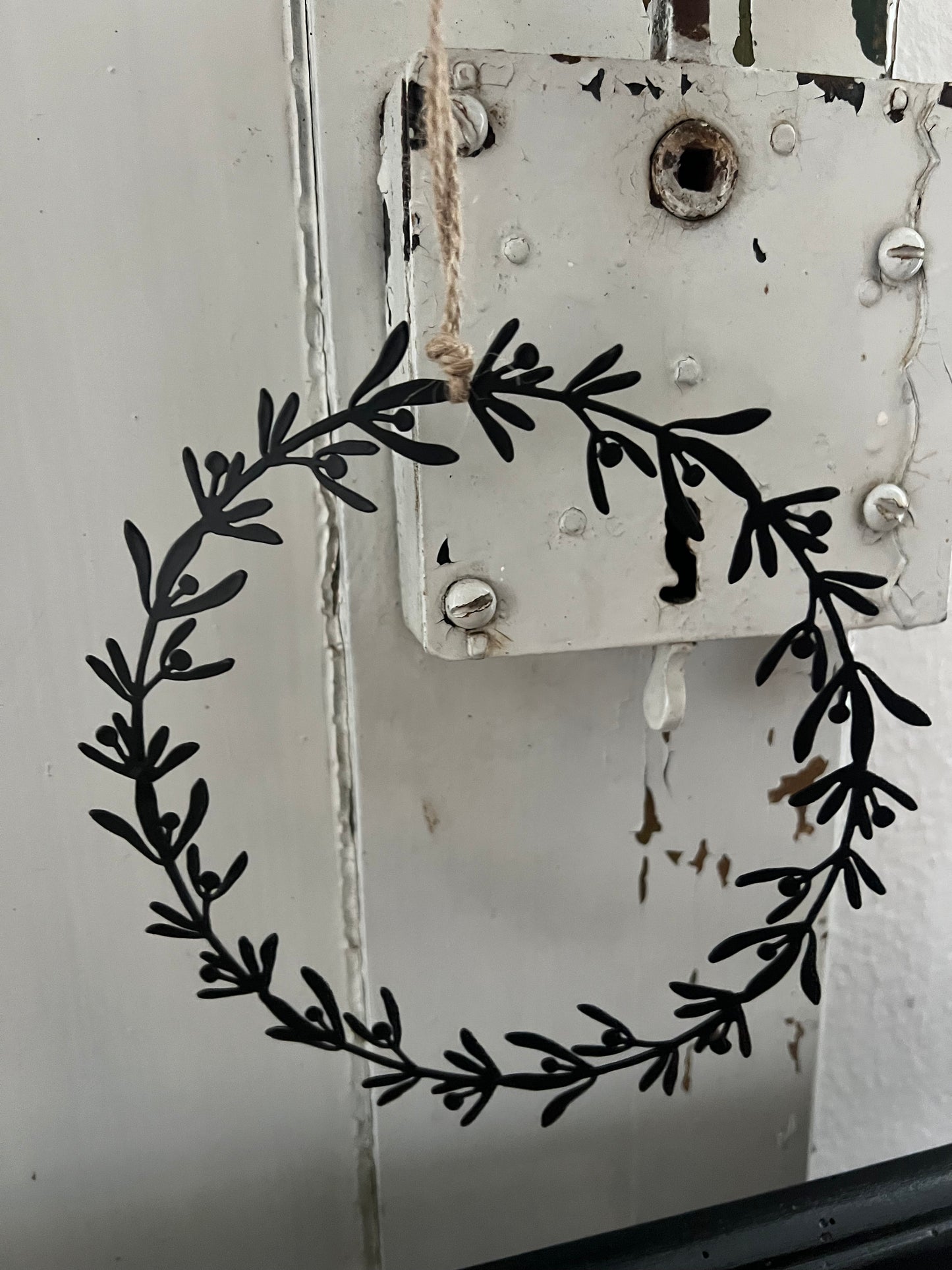 Filigranes Kränzchen Metall schwarz