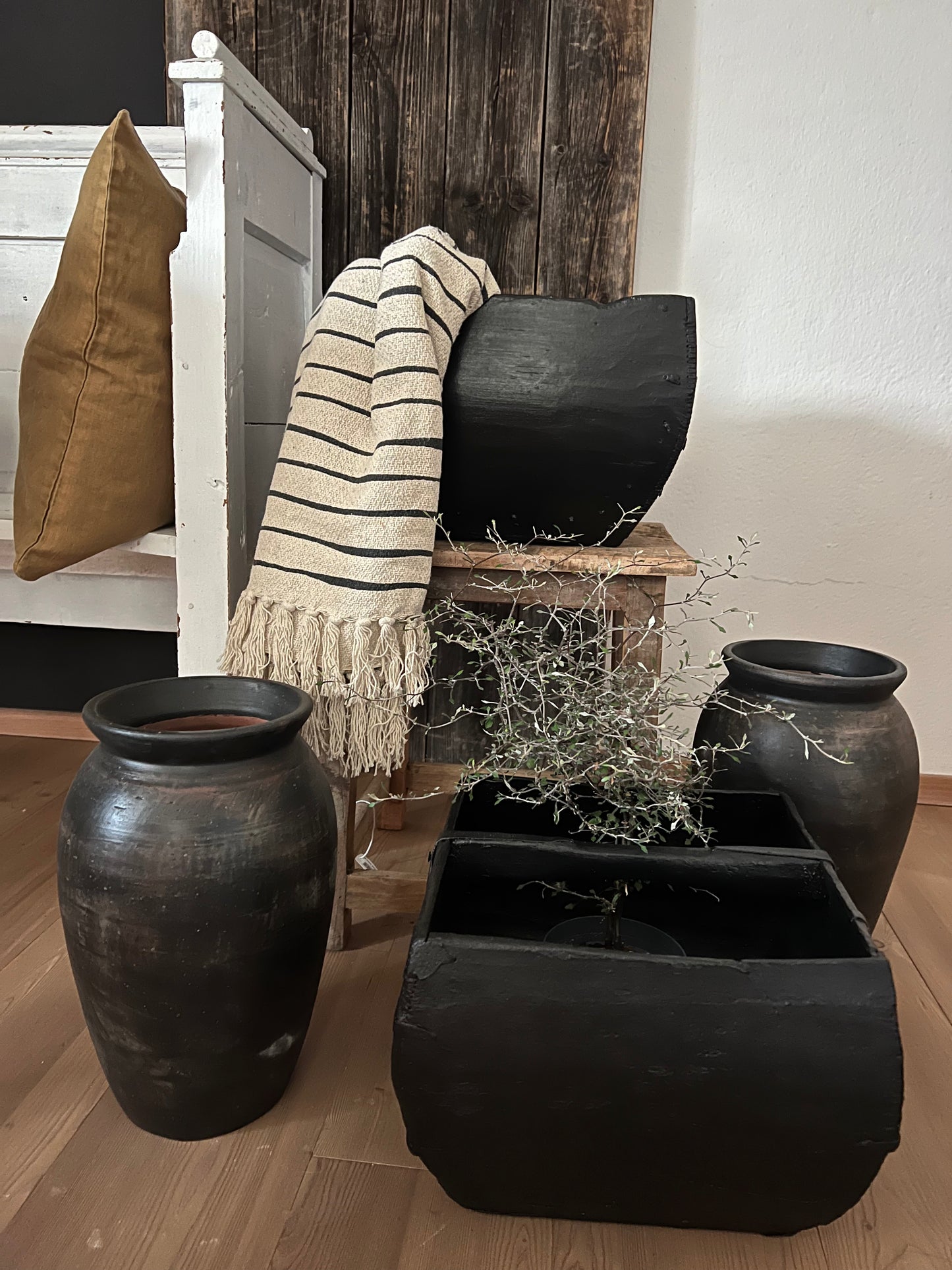 Alter Reiskorb schwarz