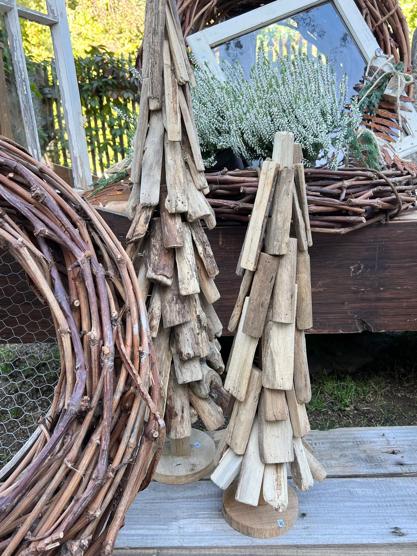 Holzbaum gross